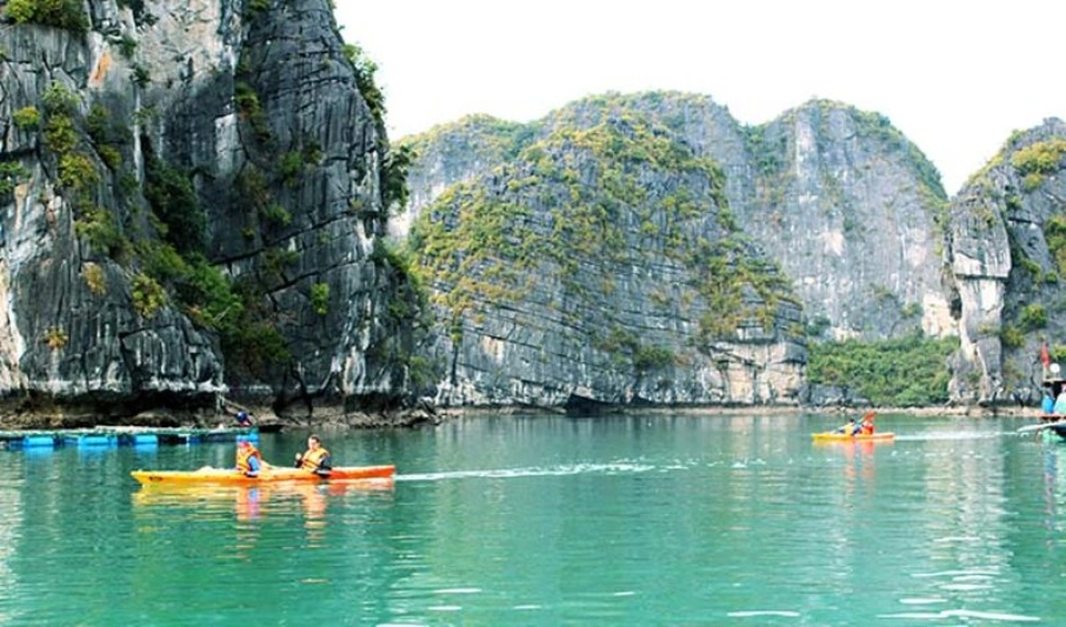 trai-nghiem-ha-long-2-1492093456114