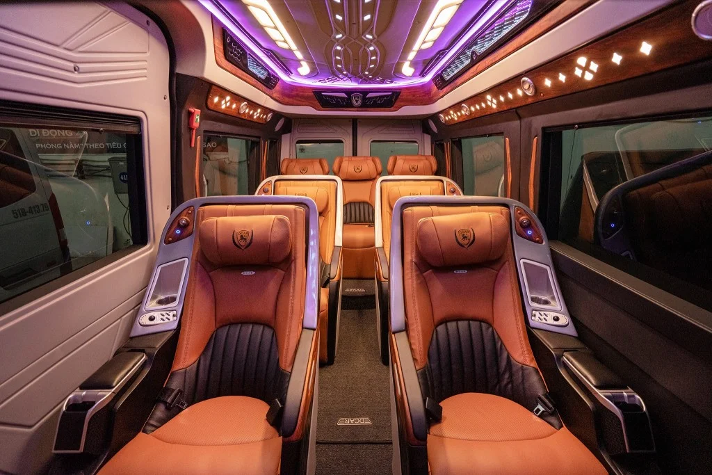 Chọn giờ đi xe limousine Hải Phòng - Hạ Long để tránh tắc đường